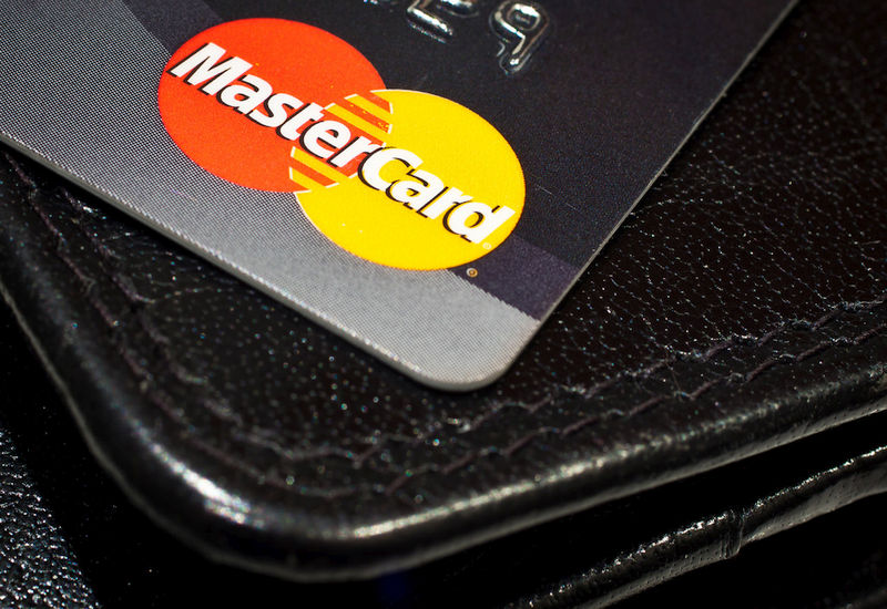 Mastercard wprowadza płatności autoryzowane za pomocą selfie lub odcisku palca