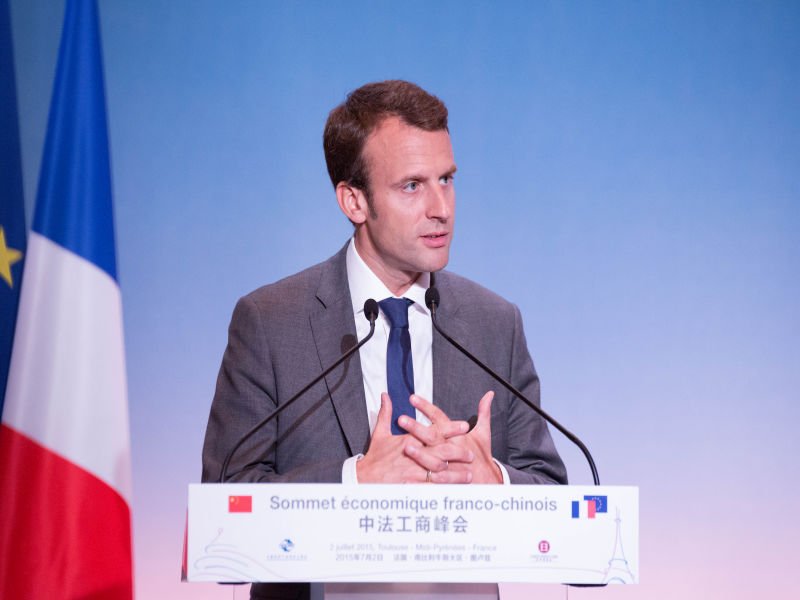 Emmanuel Macron – kandydat na prezydenta Francji z FinTechem w tle