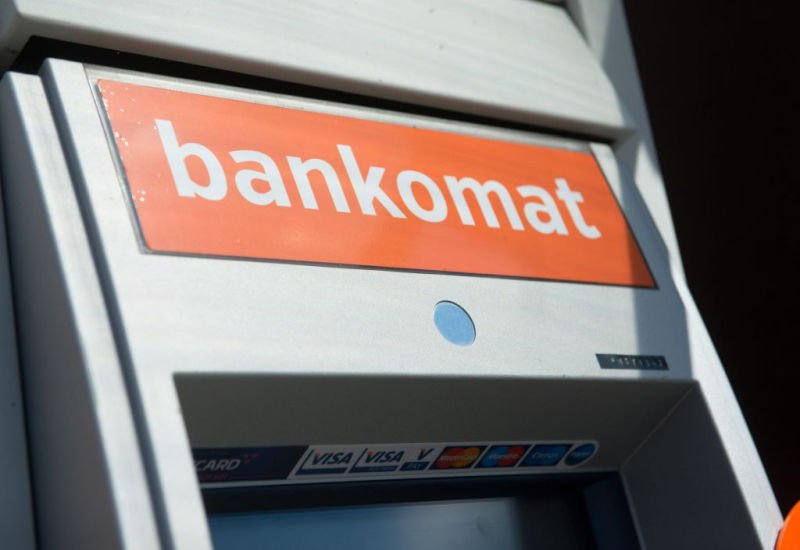 Ubezpieczenia turystyczne w bankomatach Euronet