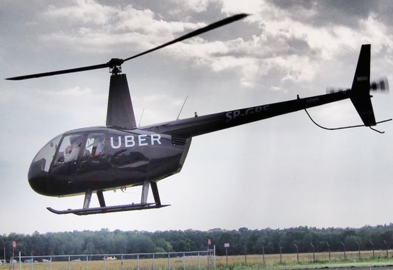 Uber przewiezie polskich pasażerów helikopterami. Na razie są opóźnienia