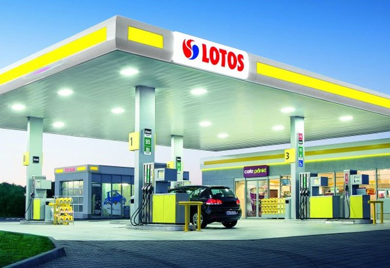 Lotos zbuduje sieć ładowarek dla samochodów elektrycznych przy autostradach A1 i A2