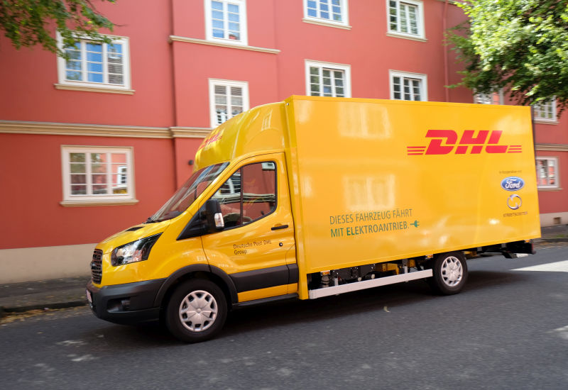 DHL testuje samochody bez kurierów