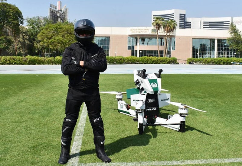 W Dubaju policja ma ścigać przestępców na „dronach”
