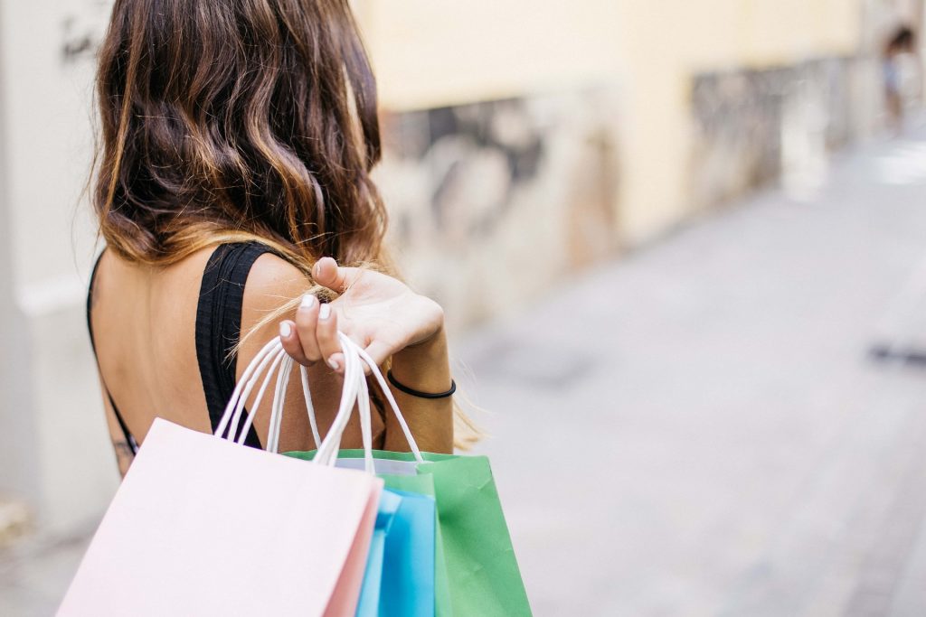 Noworoczne wyprzedaże, czyli „dziadowskie” obniżki średnio o 8%