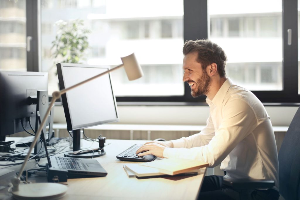 35 lat – tyle będzie mieć początkujący programista w 2019 roku