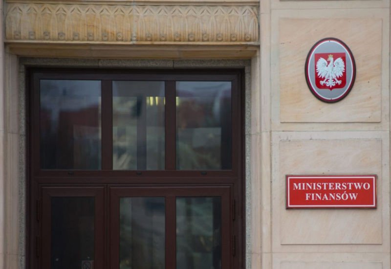 Ministerstwo Finansów pracuje nad regulacjami dla kantorów internetowych