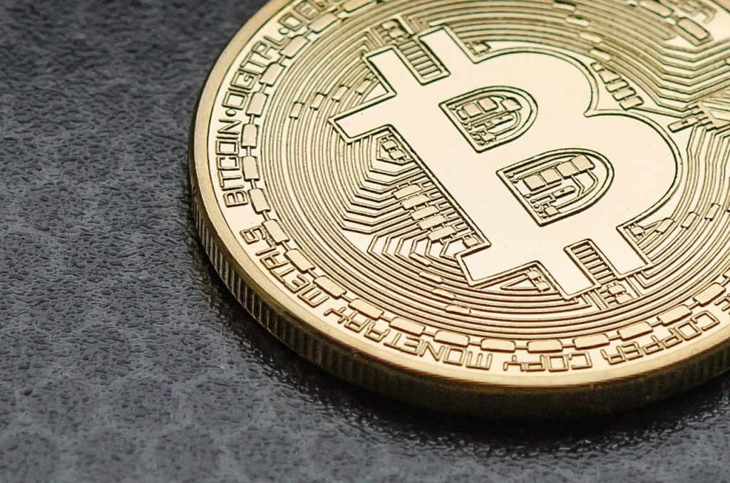 Koniec anonimowości na giełdach kryptowalut