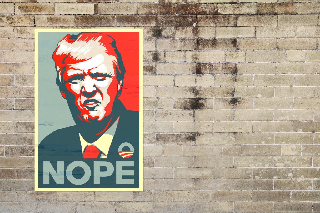 Trump pomaga chińskiej firmie ZTE i znosi sankcje