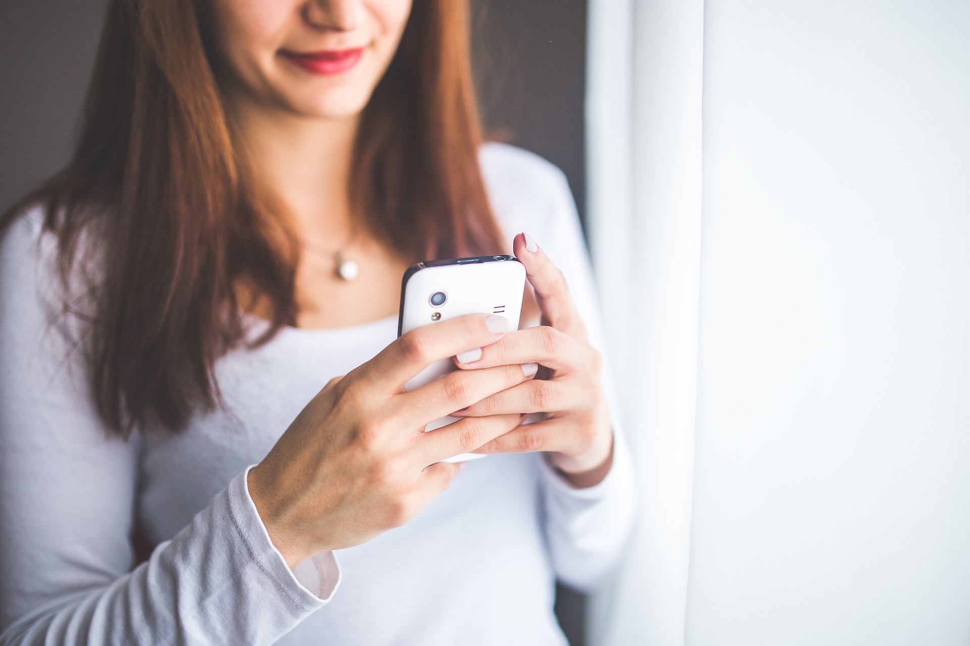 Jak nie pasc ofiara smishingu, czyli kradziezy przez SMS?