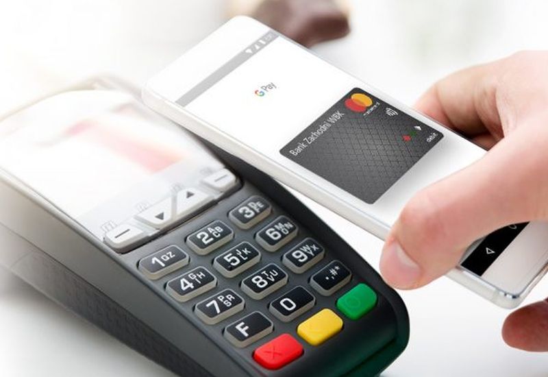 Ponad 2 mln klientów e-bankowości i prawie 230 tys. kart mobilnych