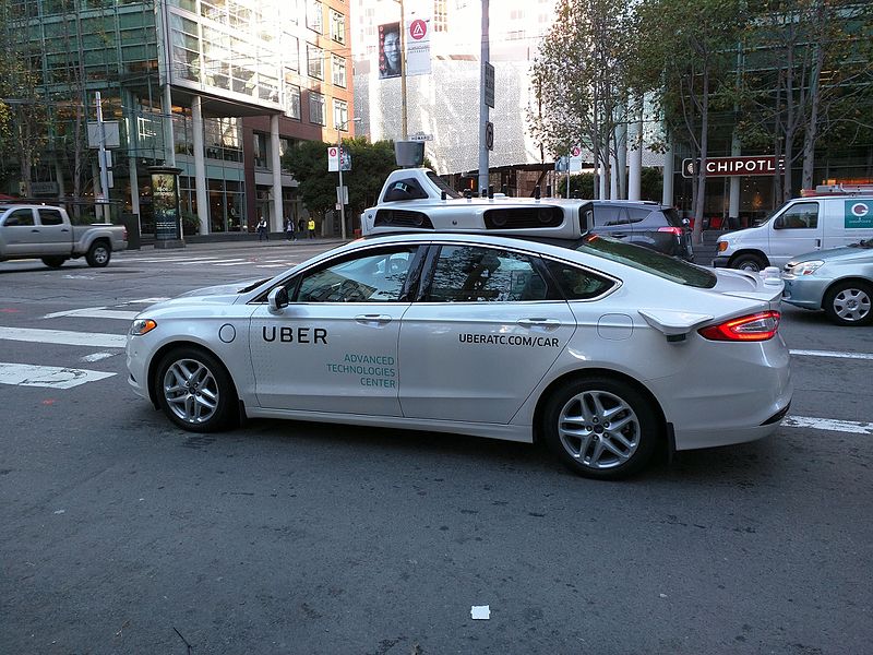 Uber zwalnia kierowców bezpieczeństwa. Co dalej z autonomicznymi samochodami?