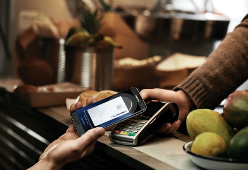Samsung Pay chwali się wynikami. W tle Apple Pay…