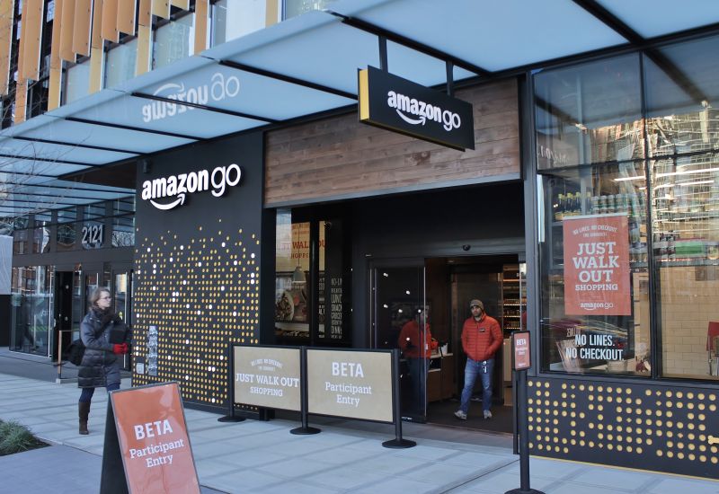 Do 2021 roku Amazon otworzy 3000 sklepów bez kas