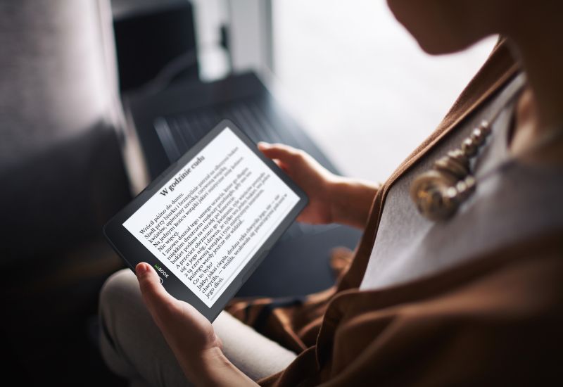 Biblioteka „Wolne Lektury” dostępna na pierwszym e-czytniku