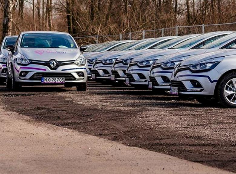 Samochody na minuty, biznes na lata. Polacy pokochali carsharing