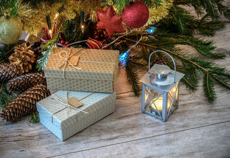 Czy prezent kupiony na AliExpress zdąży pod choinkę?