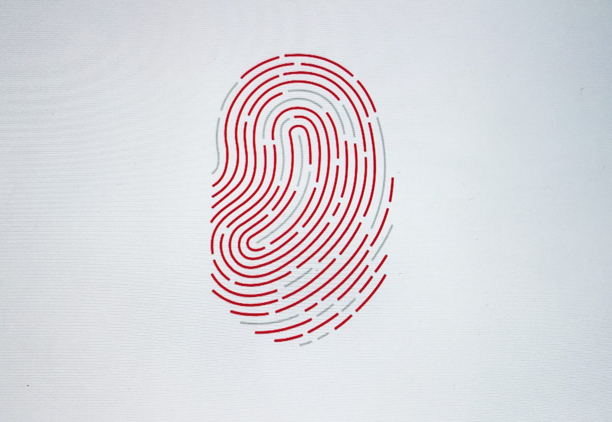 Biometria i wygodniejsze przelewy BLIK w aplikacji Santander mobile