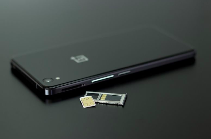Deutsche Telekom wprowadza zintegrowane karty SIM