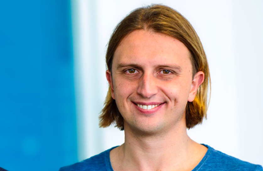 Revolut tłumaczy się z polityki rekrutacyjnej. I prezentuje nowe karty premium