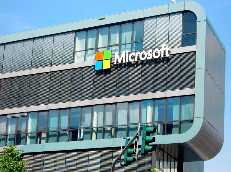 Microsoft wyszkoli 15 tys. specjalistów od sztucznej inteligencji