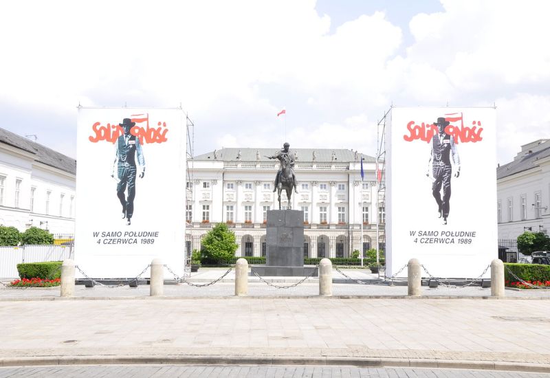 30 lat temu skończył się w Polsce komunizm. Jak wtedy wyglądał sektor bankowy?