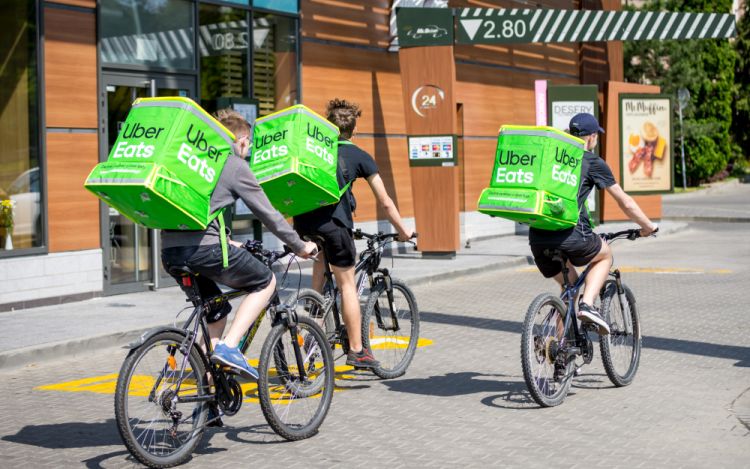 Uber Eats dostępny w kolejnych miastach na Górnym Śląsku