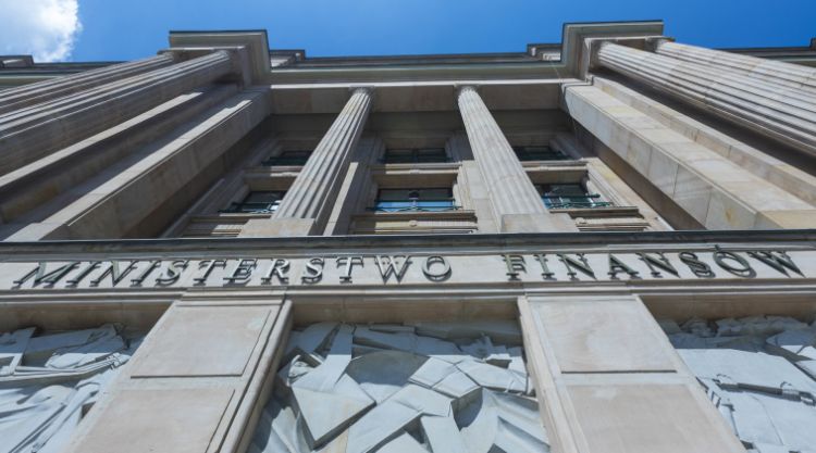 Rząd obniży podatek dochodowy. Projekt ustawy przyjęty