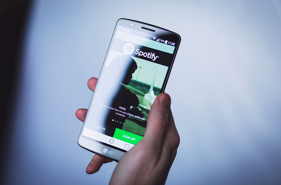 Streaming audio chce zdobyć serca kierowców