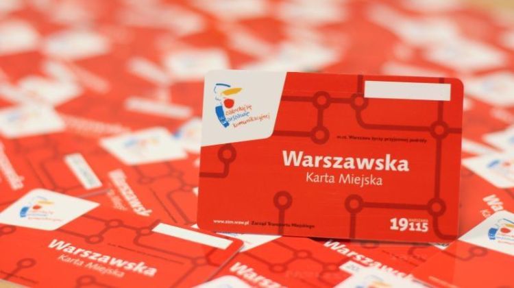 Warszawska Karta Miejska na selfie