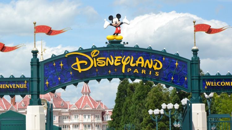 Tylko Click dzieli Cię od paryskiego Disneylandu