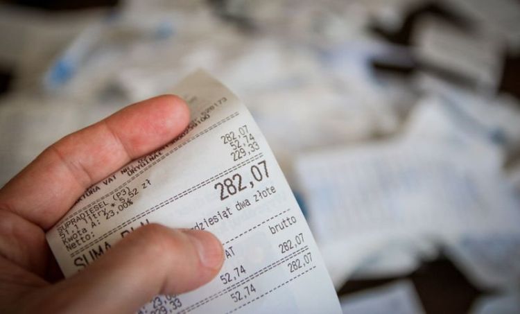Kasa fiskalna w smartfonie i papierowy paragon… Ruszają konsultacje do projektu