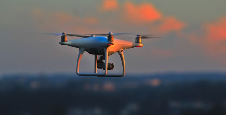 Nad Warszawą przeleci pierwszy autonomiczny dron medyczny