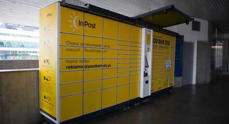 Aplikacja otworzy Paczkomat. InPost walczy z kolejkami