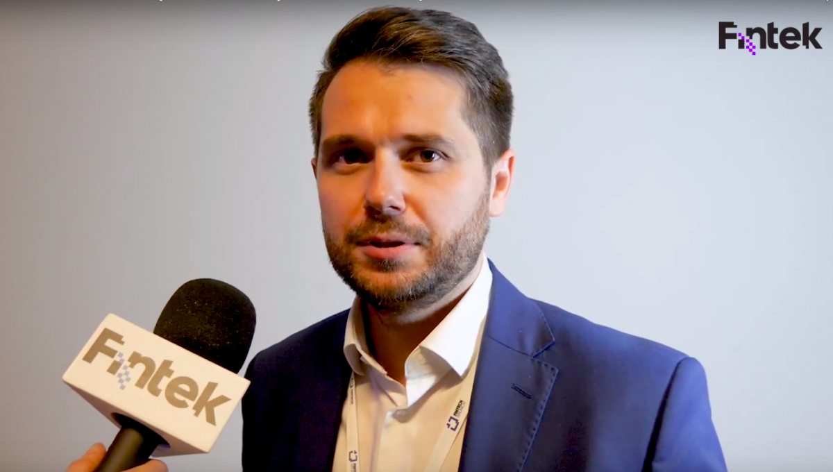 Trudne początki pieniądza elektronicznego w Polsce [VIDEO]