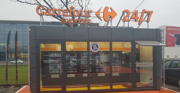 Carrefour otwiera sklep samoobsługowy. Będzie otwarty w każdą niedzielę