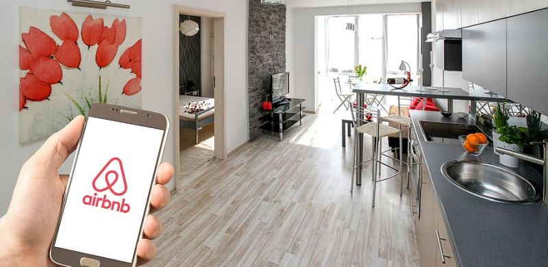 Airbnb przekaże gospodarzom 250 mln dolarów z powodu koronawirusa