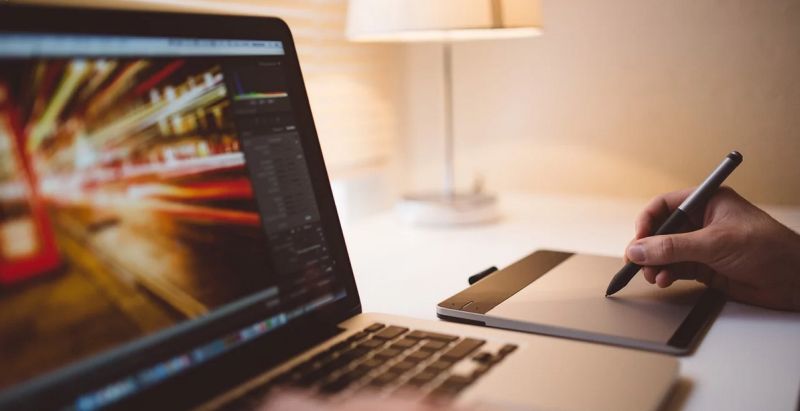 Koronawirus może spowodować przeniesienie usług do online’u