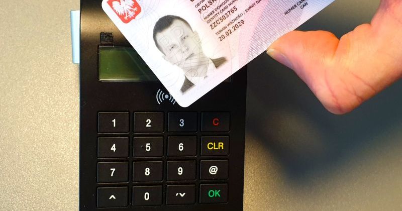 E-dowody trafiły do prawie 3 milionów Polaków. Czy można mówić o sukcesie?