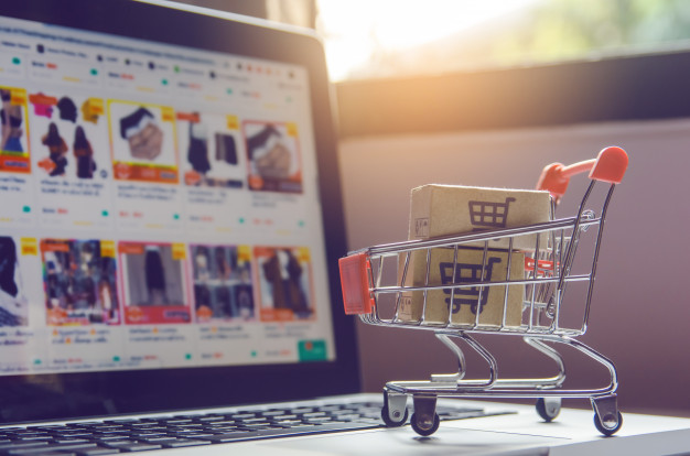 Już 92% Polaków robi zakupy online. Przeciętnie do 500 zł miesięcznie