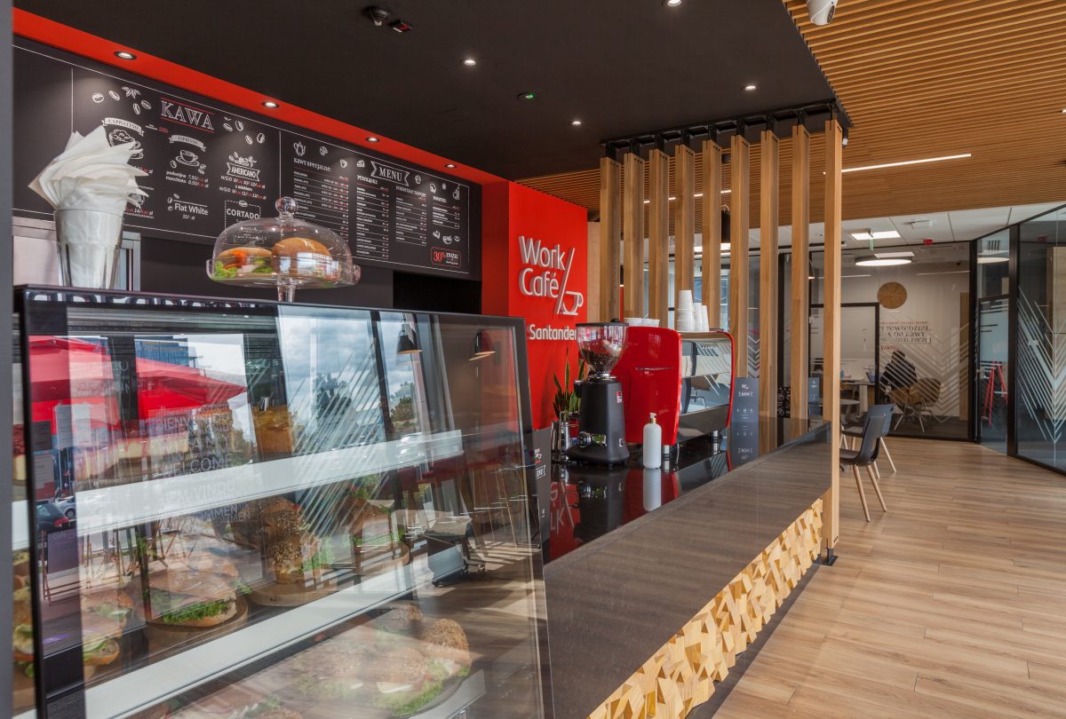 Santander otworzył kolejny oddział Work/Café