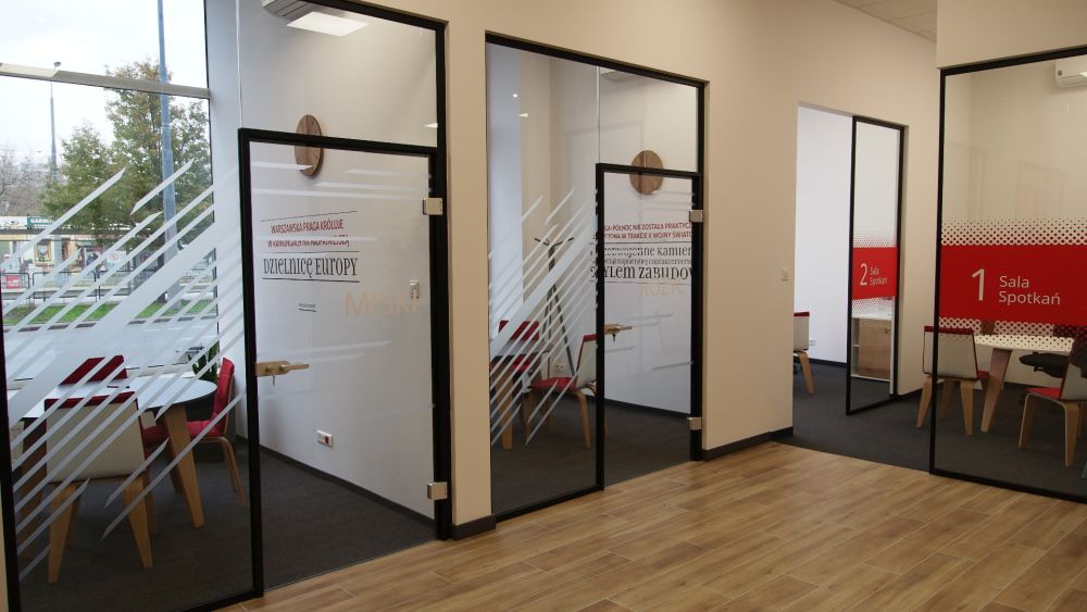 Santander otwiera kolejny oddzial w formacie Work/Cafe