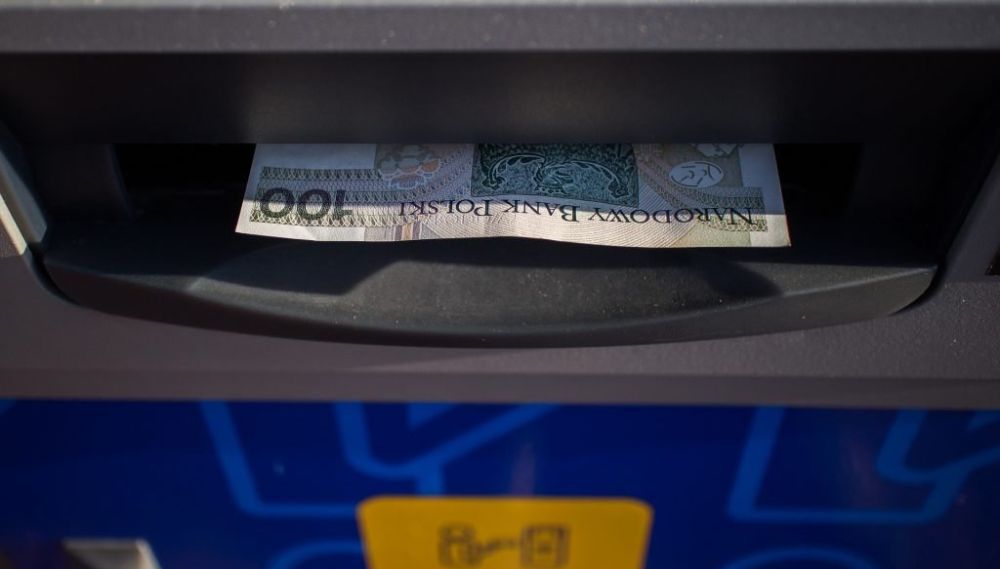 Wpłaty gotówki na konto w BNP Paribas możliwe także we wpłatomatach poza oddziałami