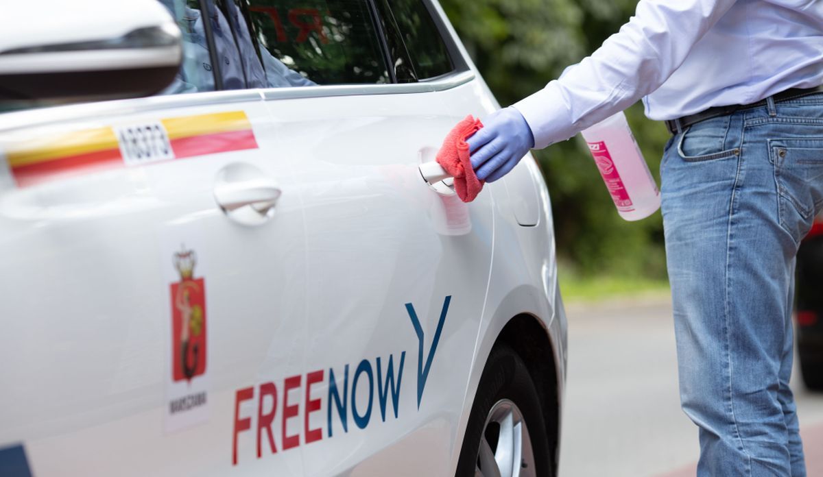 Dostawa jedzenia taksówką. Free Now nawiązuje współpracę z Knajp.pl