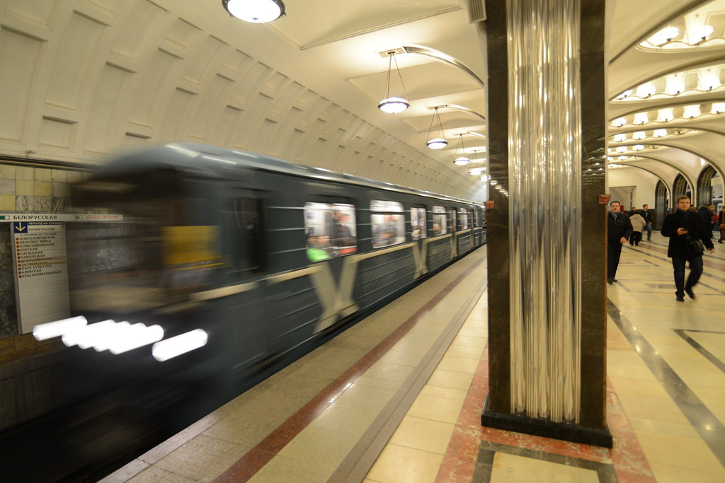 Moskiewskie metro planuje wdrożyć FacePay. Za przejazd będzie można zapłacić twarzą