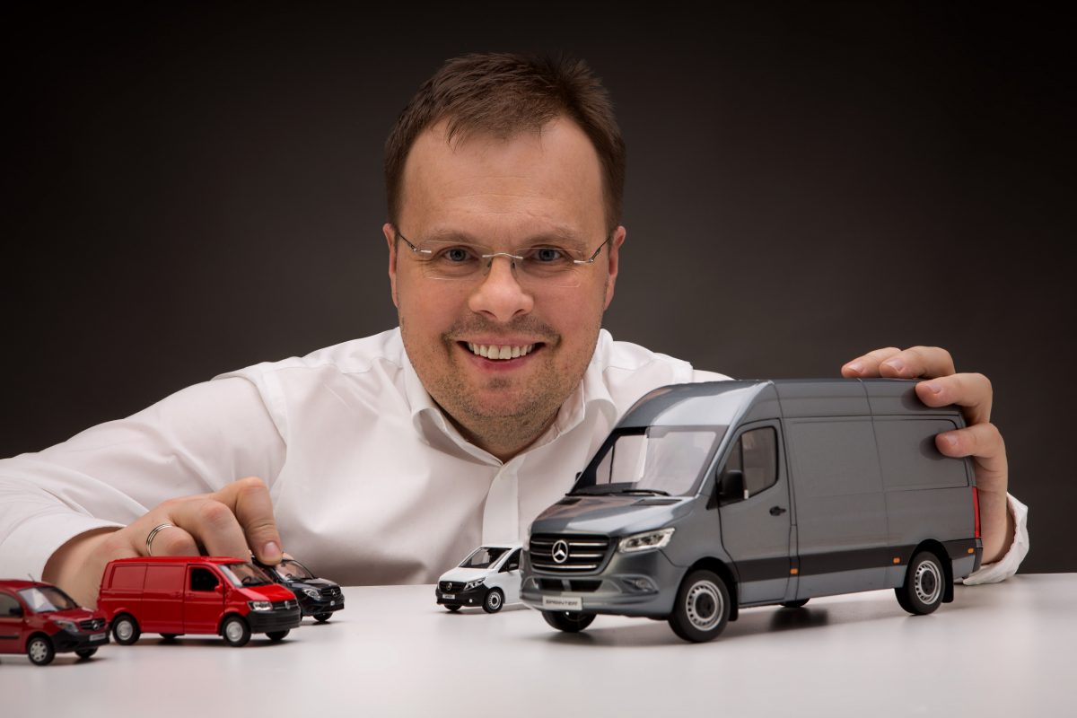 Carsmile uruchomił platformę z autami dostawczymi dla profesjonalistów
