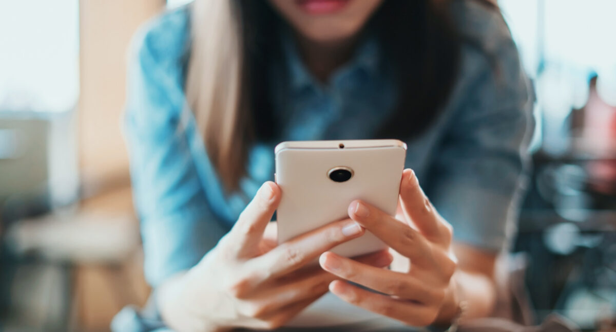 Blisko połowa Polaków pozytywnie ocenia ideę szybkich zakupów q-commerce
