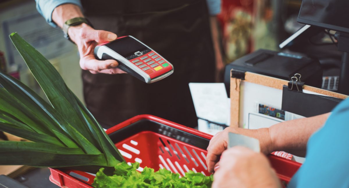 Badanie Fiserv: Cashback to najpopularniejsza dodatkowa funkcja terminali