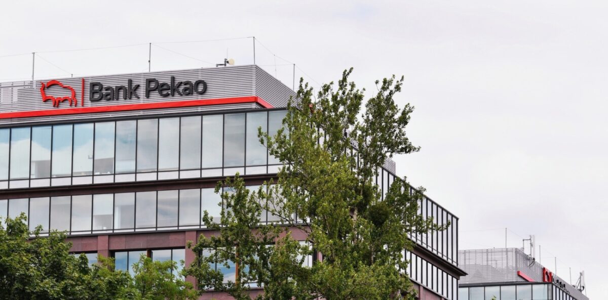 Bank Pekao wprowadza Konto Pomocne dla uchodźców z Ukrainy