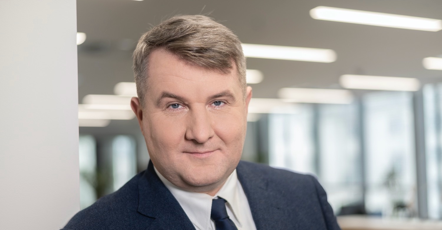 Jak odpowiadac na nowe potrzeby pracownika? Jak moze w tym pomoc technologia? [Wywiad]