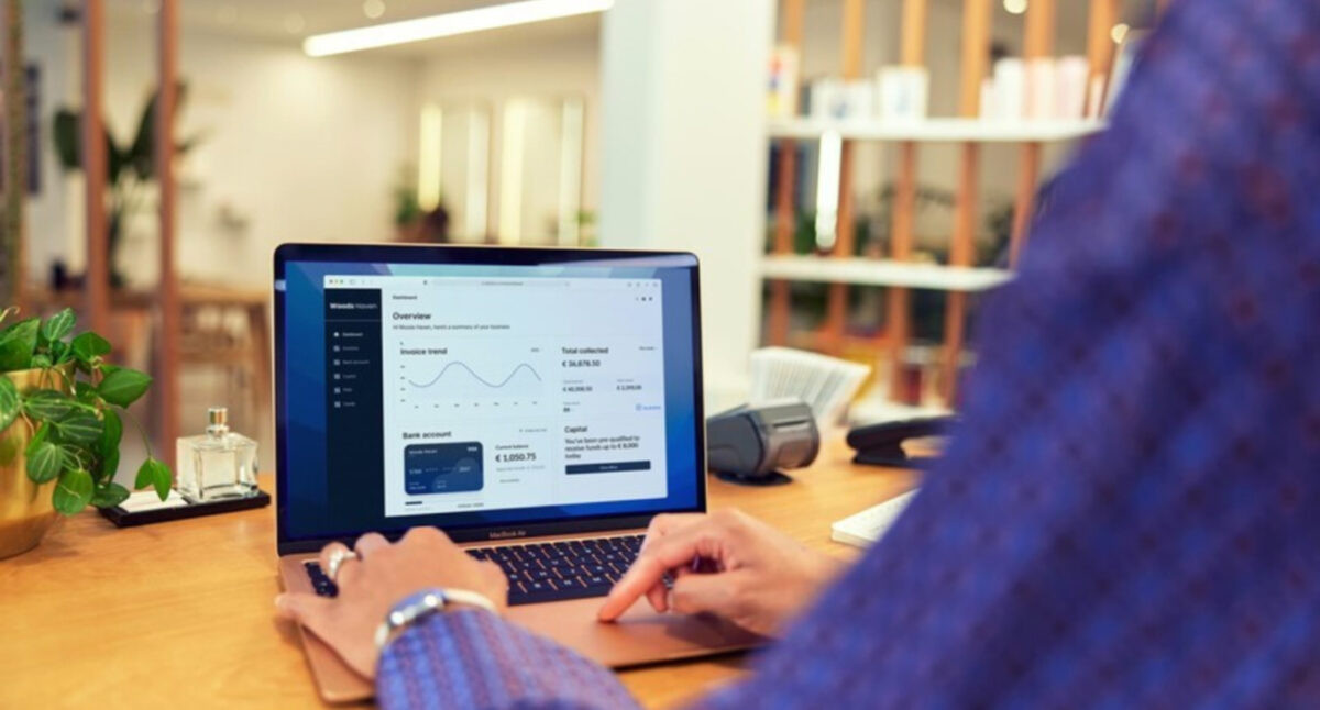 Adyen rozszerza ofertę wbudowanych produktów finansowych